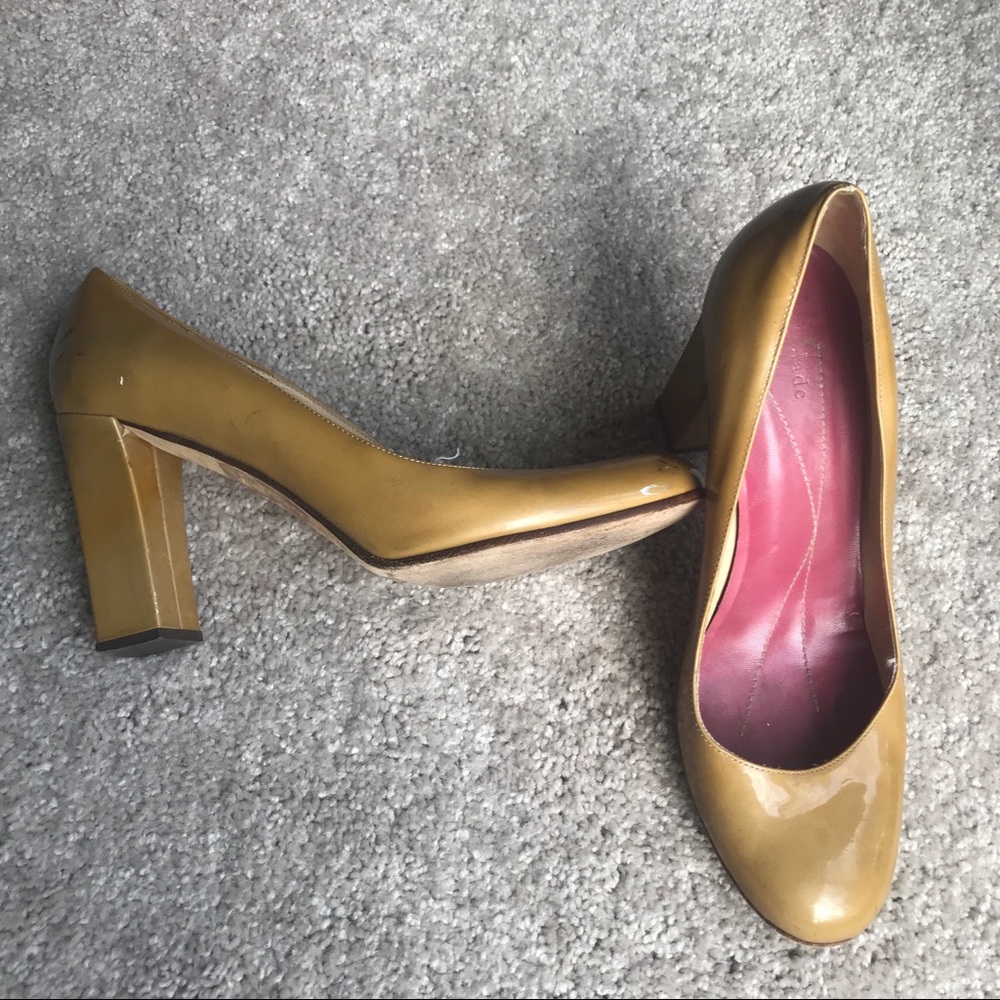 Kate Spade khaki patent pumps